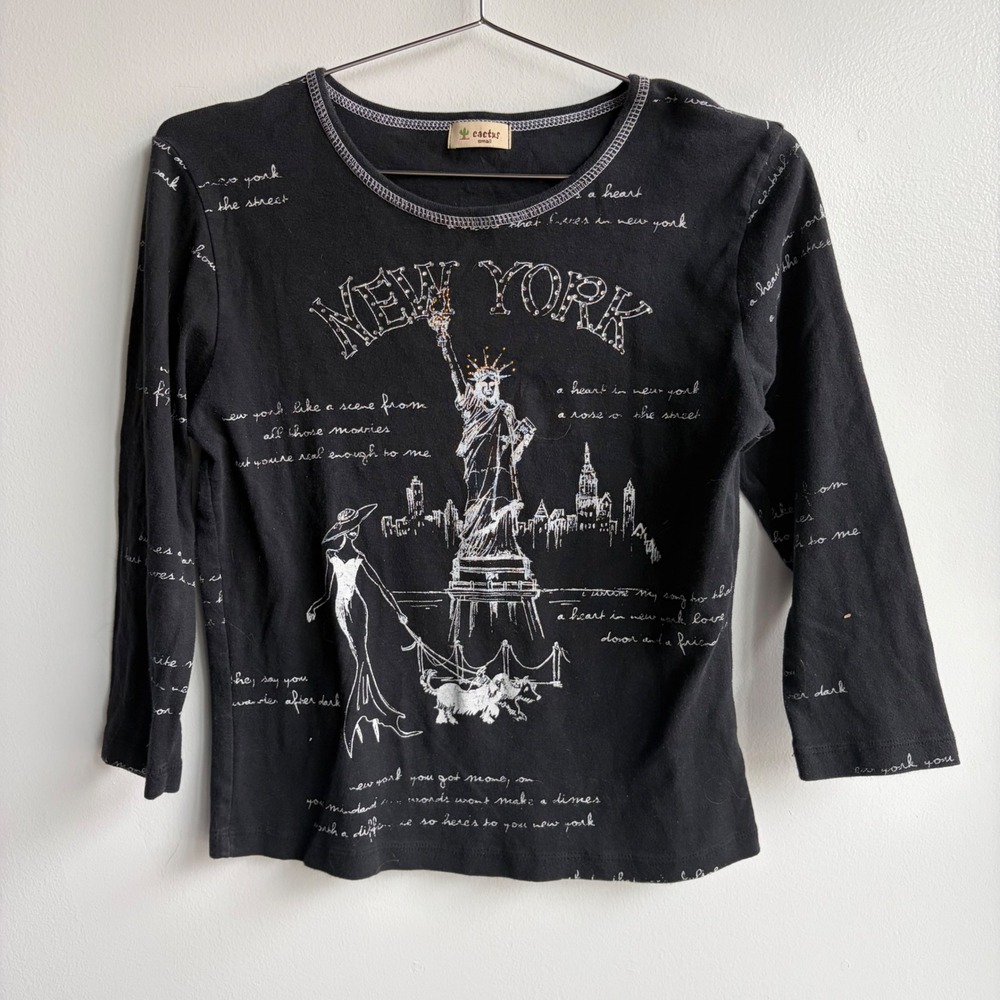 Cactus Small Women Black New York City Graphic 3/4 Sleeve T-Shirt